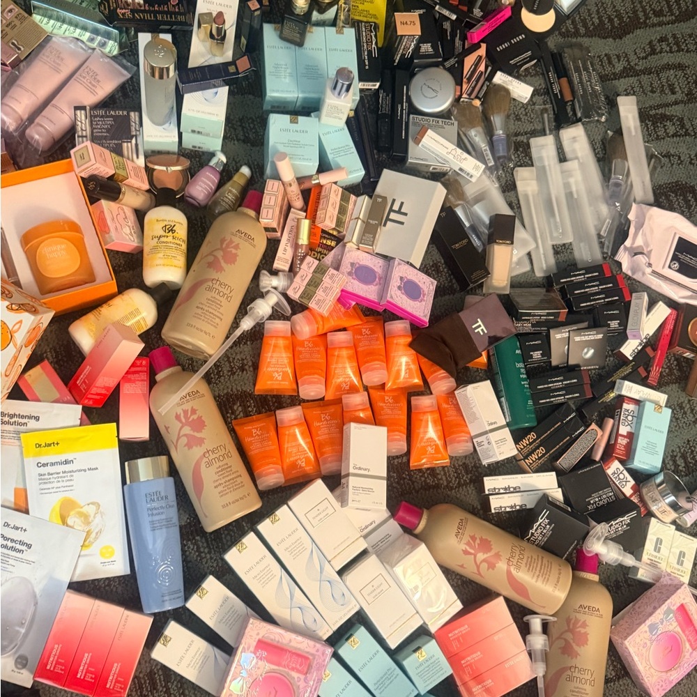 Too Faced and Estee Lauder Beauty Sets. Take your pick!